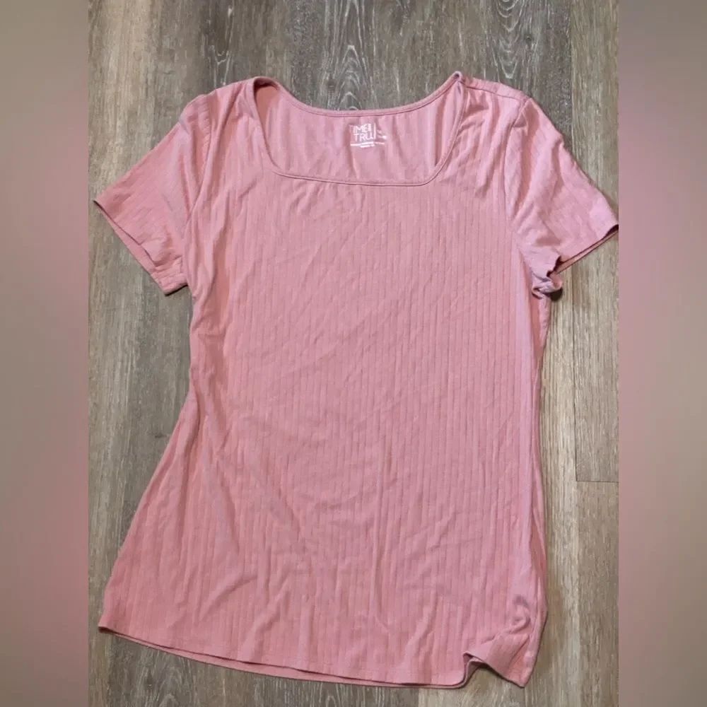 Time and Tru T- Shirt blouse pink square neck Y2K ribbed - M